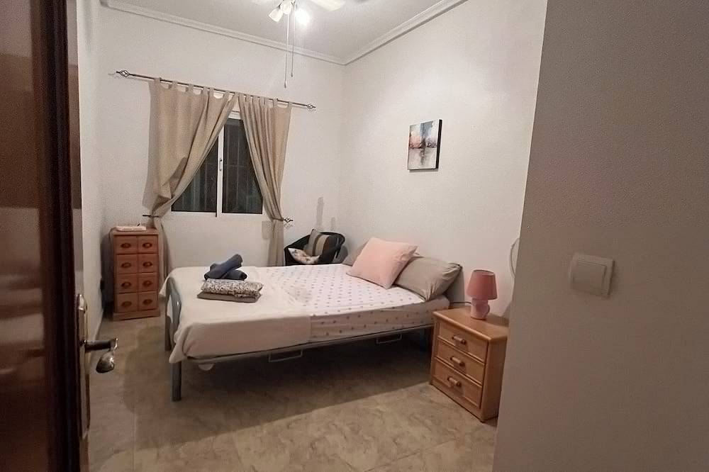 Mediterranean villa with private pool 20 minutes from the beaches of La Marina in Catral, Alicante Province