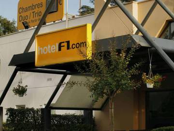 Hôtel pour 3 personnes, avec terrasse et jardin à Ussac