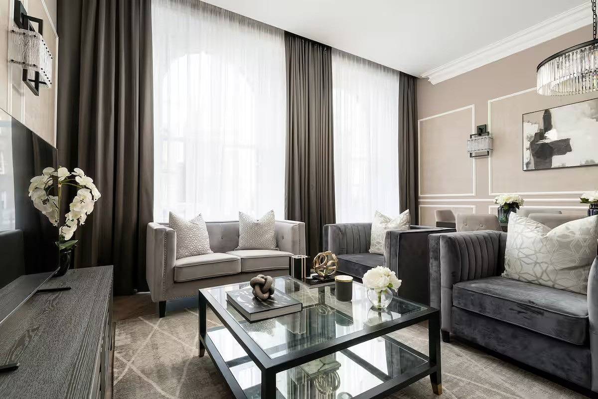 Entire holiday apartment, Family/Small group - Parking - Wifi - Sleeps 6 in Leith, Edinburgh