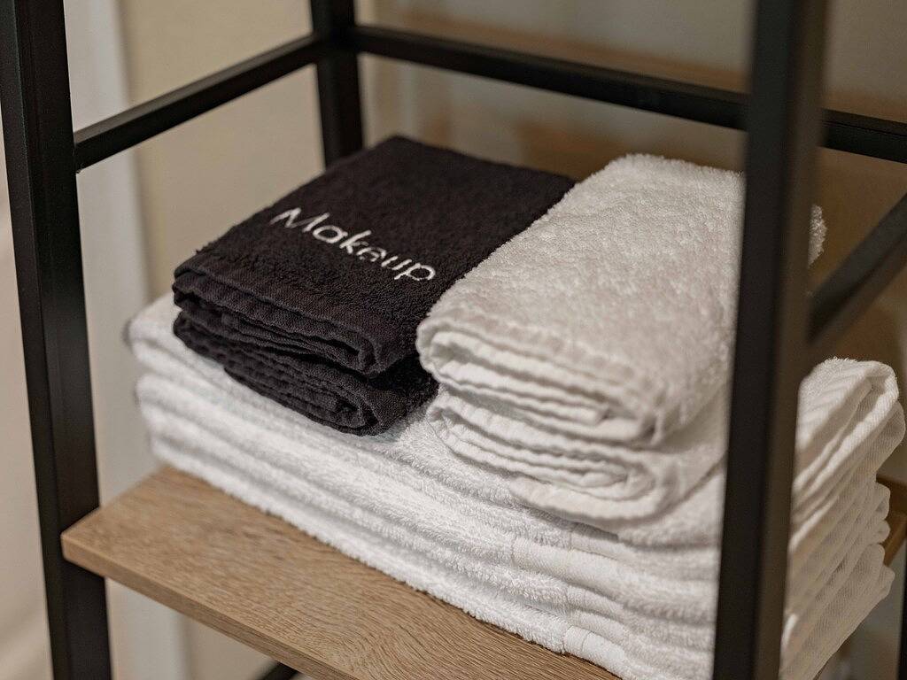 Hot Tub, Lake Access, Firepit, Mins to Hobbs, War Eagle, Mtb, Dt Rogers +Ev in Beaver Lake