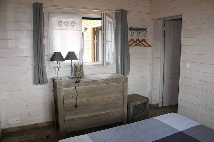 Gîte pour 4 personnes, avec piscine et terrasse, animaux acceptés à Pézènes-les-Mines - 4