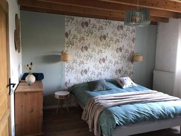 Chambre d’hôte pour 2 personnes, avec jardin ainsi que vue sur le lac et vue à Garganvillar