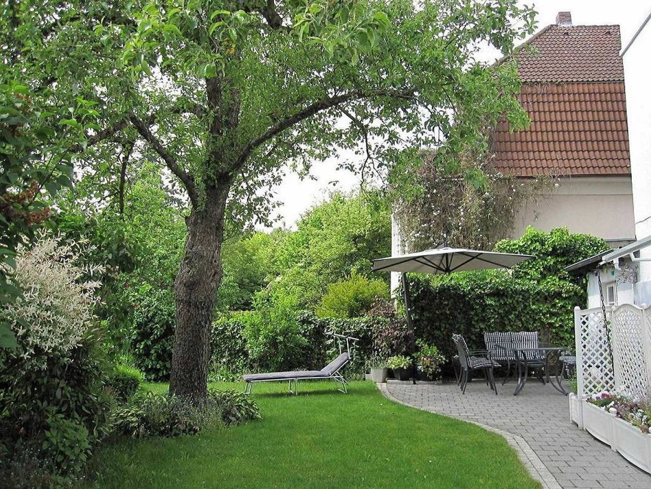 Ganze Ferienwohnung, Fewo Am Living Garden - Fewo Am Living Garden****, zentral in Bad Pyrmont, 1-4 Pers., 86qm in Oesdorf (Bad Pyrmont), Bad Pyrmont