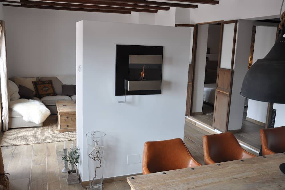 Une retraite unique dans la maison de ville la plus luxueuse d'Altea avec une terrasse Chillout de 47 m2! in Ville d'Altea, Altea