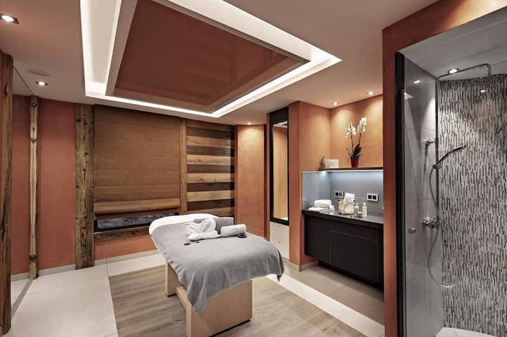 Gîte pour 6 personnes, avec piscine et sauna ainsi que jacuzzi et balcon dans Office De Tourisme De Samoens - 4