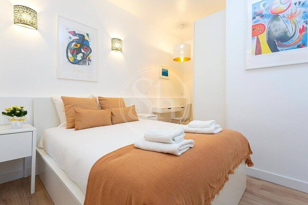 Apartamento entero, Vrbo Property in Centro Barcelona, Barcelona