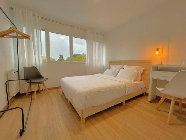 Location de vacances pour 8 personnes, avec vue ainsi que jardin et terrasse à Vitry-sur-Seine - 4