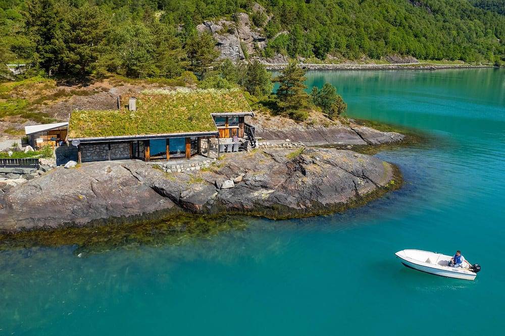 Cozy home in Etne with sauna in Etne