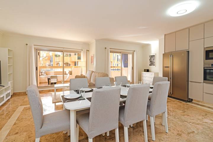 Gîte pour 8 personnes, avec terrasse à San Pedro Alcantara - 2