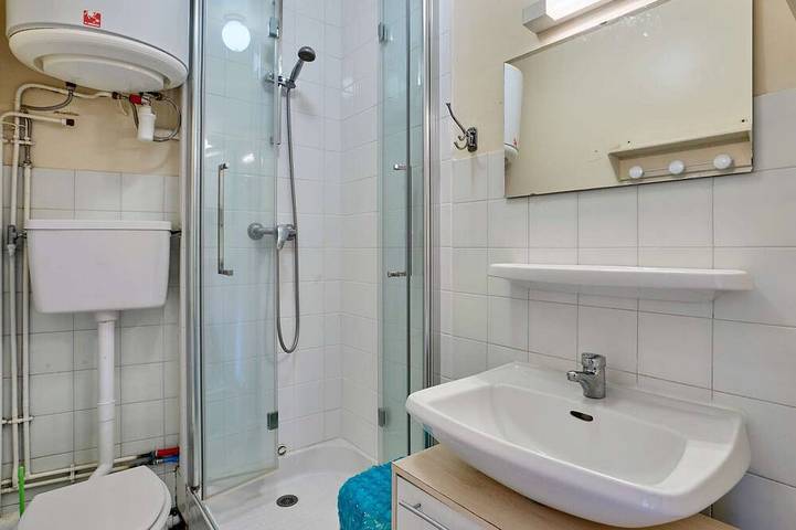 Appartement entier, Studio lumineux 22 m², balcon, Wifi, animaux admis in Cazaubon, Gers