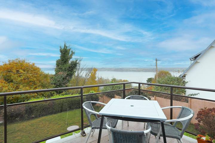 Ferienhaus für 7 Personen, mit Balkon und Garten in Perros-Guirec
