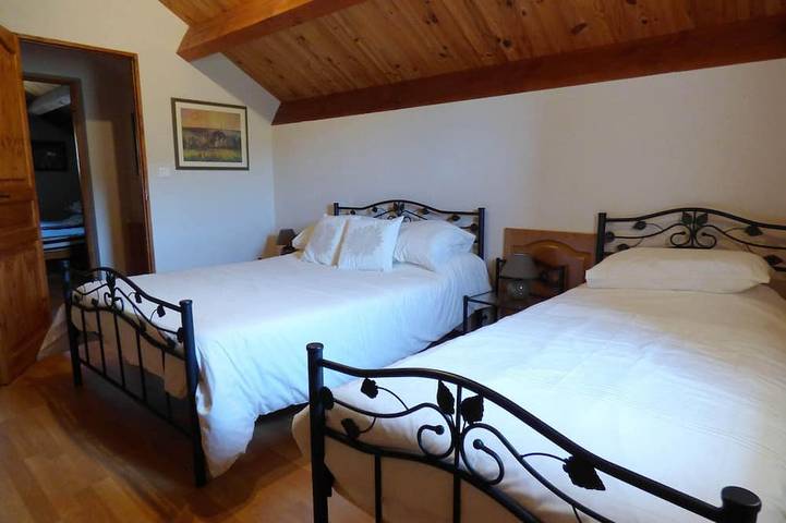 Gîte pour 7 personnes, avec jardin dans l' Aveyron - 3