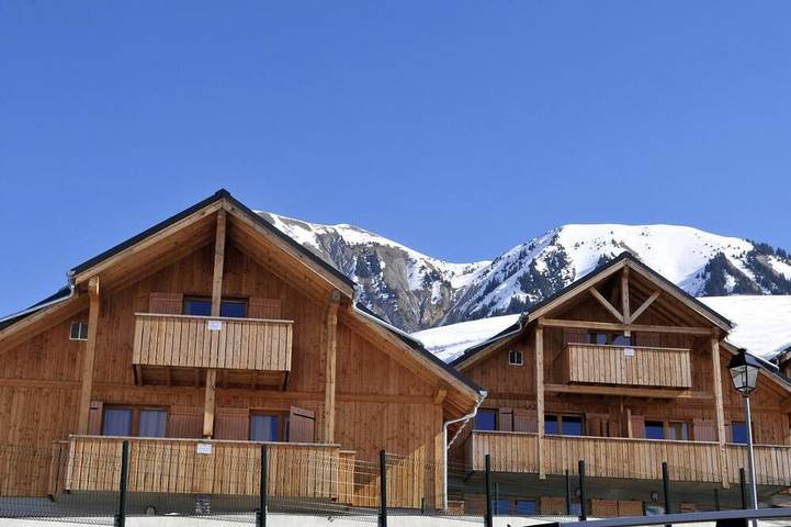 Ganze Wohnung, Fitness, schwimmbad, sauna, hammam, terrasse, balkon, fernseher, schließfach für die skier, 32m² in Saint-Jean-d'Arves, Region Saint-Jean-de-Maurienne