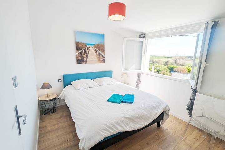 Location de vacances pour 4 personnes, avec jardin et terrasse, animaux acceptés dans Plage des sables d'or - 2