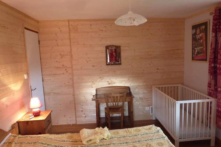 Gîte pour 11 personnes, avec jardin ainsi que jacuzzi et balcon, animaux acceptés à Montaimont - 3