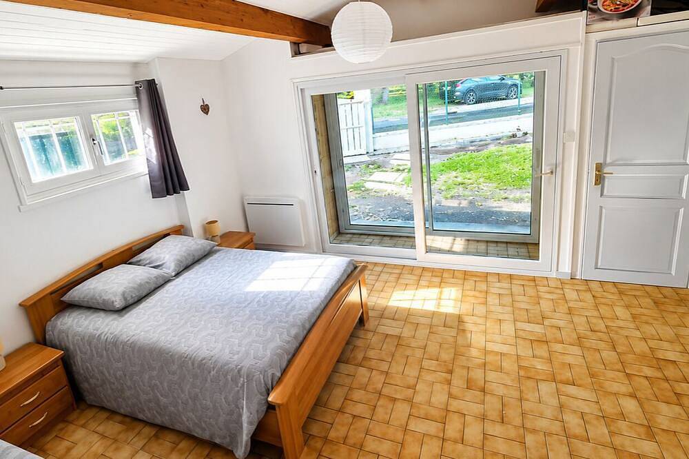Charmante maison centre de Breuillet avec beau jardin ! Ideal famille ! in Breuillet, Côte de Beauté