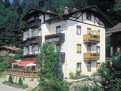 Hotel garni Floriani - double room no.2, no.4, no.6, no.8 with shower and toilet, balcony in Göllstock, Berchtesgaden