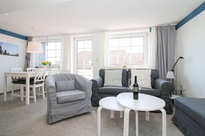 Ferienwohnung für 4 Personen, mit Balkon in Greetsiel - 2