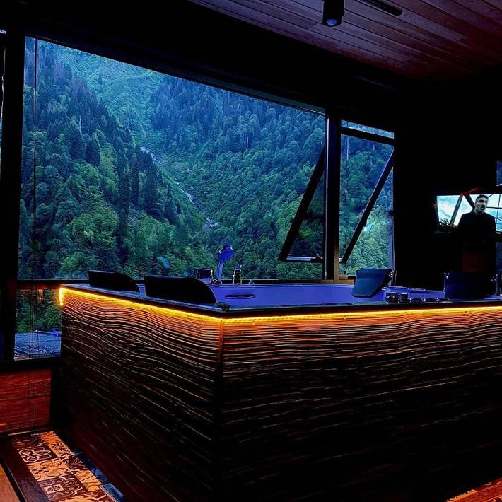 Hôtel pour 2 personnes, avec terrasse et vue - 1