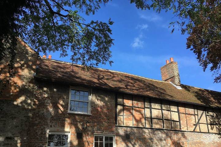 Holiday rental for 11 people, with terrace and garden in Wiltshire
