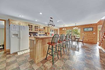 Vacation House for 30 Guests in Norris Lake, Tennessee, Picture 2