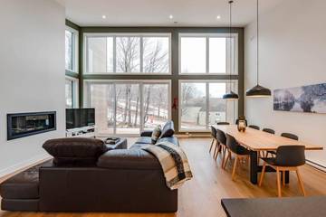 Gîte pour 10 personnes, avec balcon et jacuzzi ainsi que sauna et piscine à Beaupré