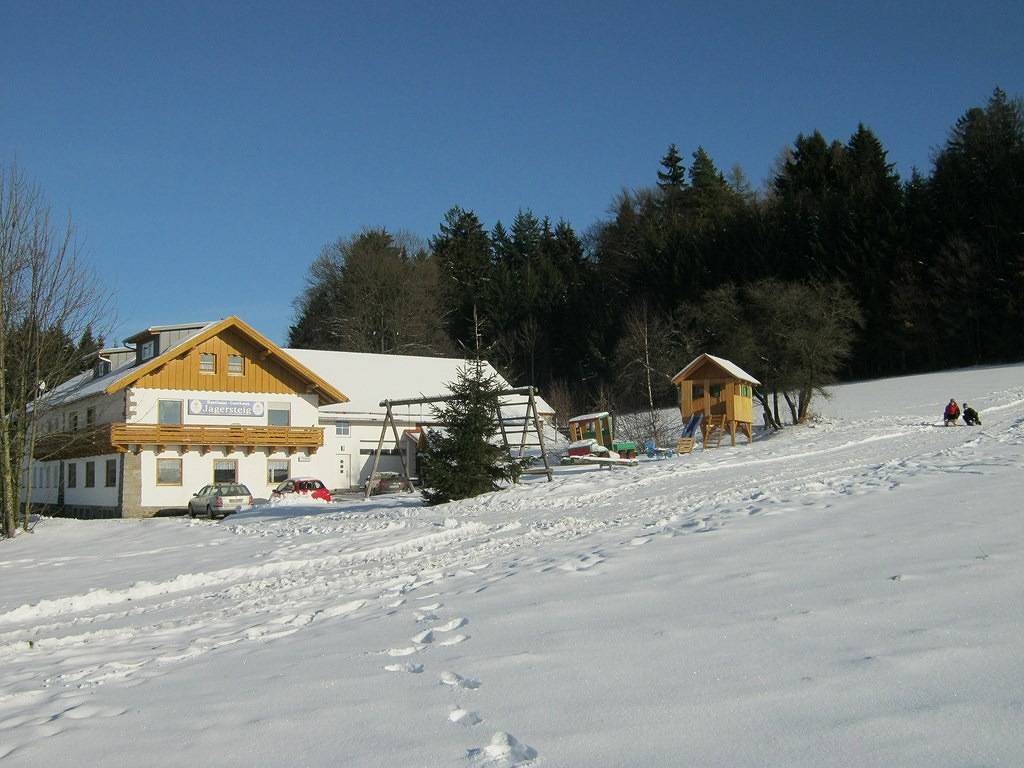 Ganze Wohnung, Ferienhof Jägersteig - Ferienwohnung 120 qm Nr.3 in Waldmünchen, Ostbayern