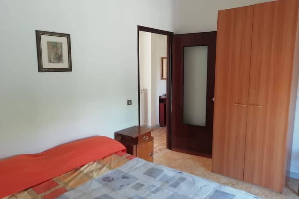 Ganze Wohnung, Apartment with large exclusive terrace on the top floor with panoramic views in Vico del Gargano, Gargano