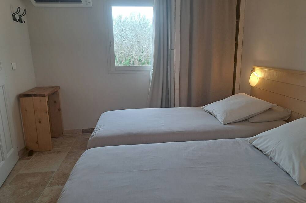 Bastidon mit beheiztem Pool und privatem Garten im Luberon in Villars, Regionaler Naturpark Luberon