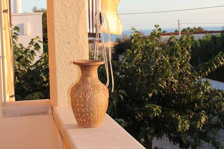 Appartamento per 5 persone, con balcone e piscina nonché giardino in Maruggio