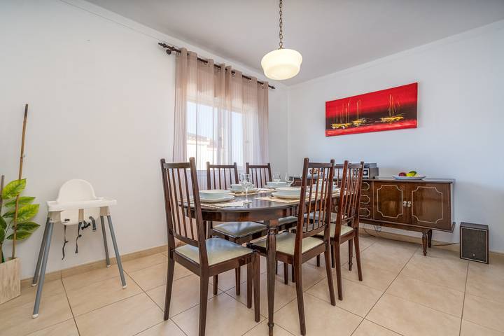 Ferienhaus 'Casa Quintião', haustierfreundlich mit WLAN in Ferragudo, Faro Distrikt