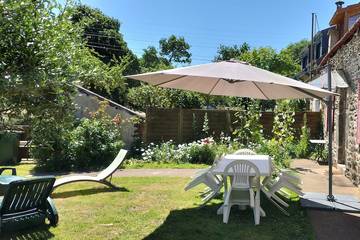 Gîte pour 6 personnes, avec jardin à Plourhan