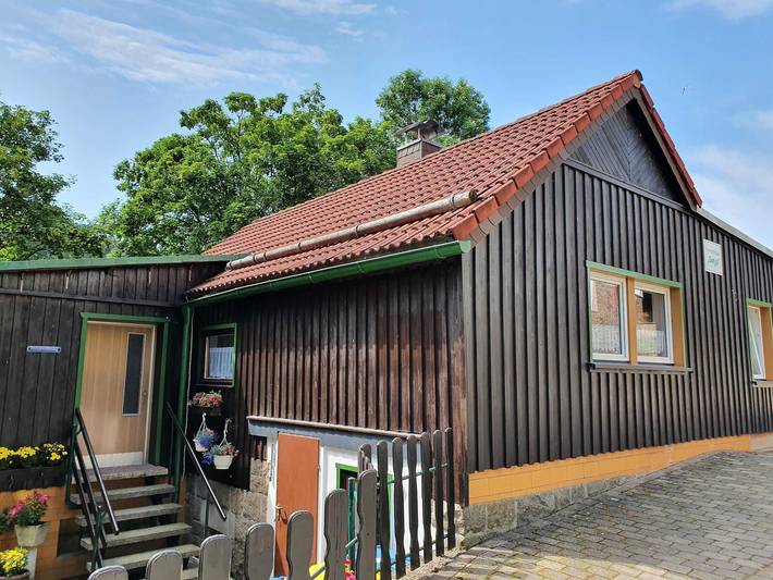 Ferienwohnung für 2 Personen, mit Balkon und Terrasse sowie Garten in Tanne