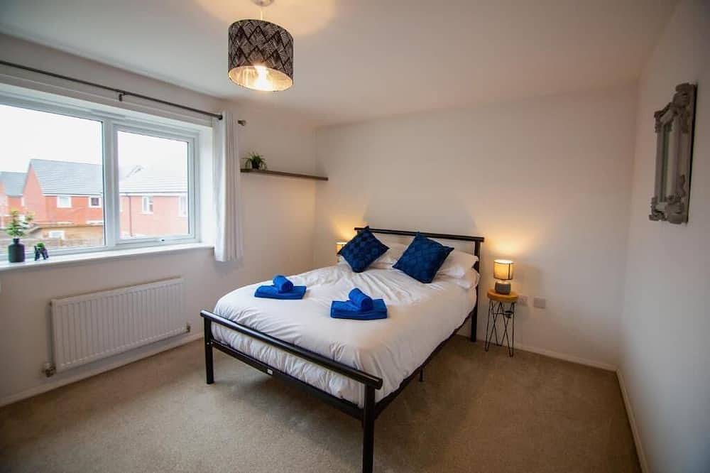 Spacious 2 bed family house with garden situated between Salisbury and Amesbury. in Wiltshire