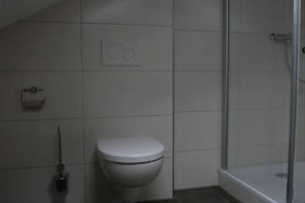 Ganze Wohnung, Appartement im Dachgeschoss in Dörzbach, Hohenlohe