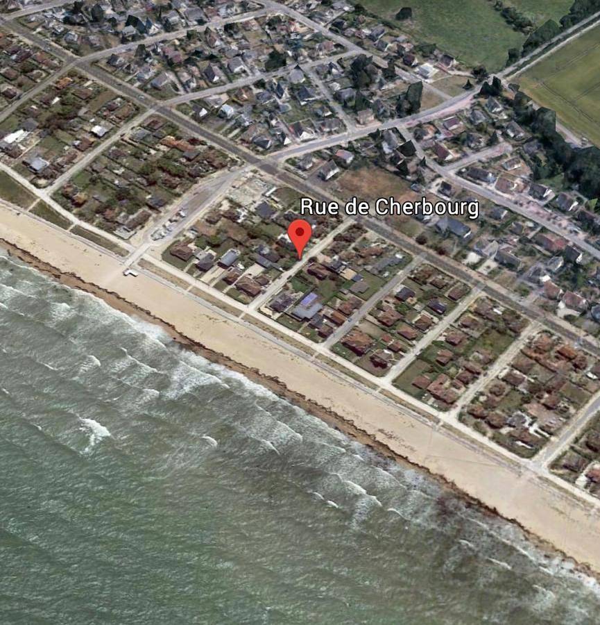 La plage au bout du jardin / Sword Beach cottage in Hermanville-sur-Mer, Région de Caen