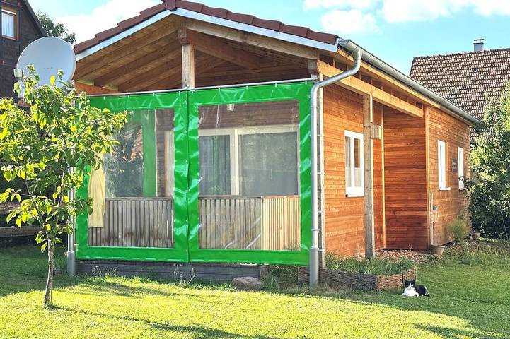 Chalet für 3 Personen, mit Garten - 1