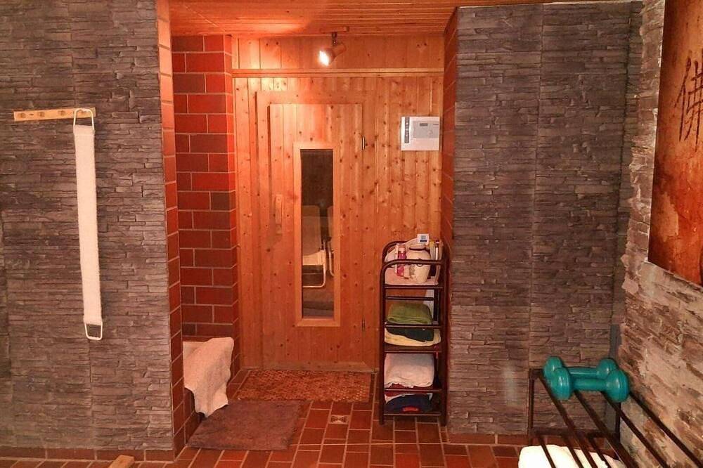 Ganze Wohnung, Ferienwohnung Horben für 1 - 5 Personen mit 2 Schlafzimmern - Ferienwohnung in Suedlicher Schwarzwald, Horben