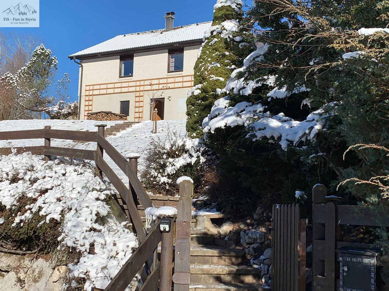 Ferienhaus in Hanglage mit sehr schöner Aussicht in Grundlsee, Totes Gebirge
