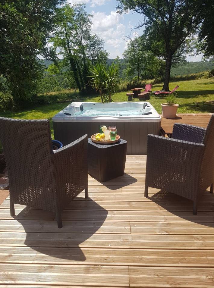 Location de vacances pour 2 personnes, avec jacuzzi et jardin en Corrèze - 4