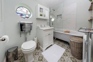 Holiday Home for 4 People in Lymington, New Forest National Park, Photo 4