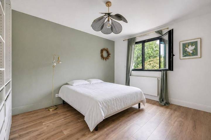 Location de vacances pour 10 personnes, avec piscine et terrasse à Le Plessis-Trévise - 2