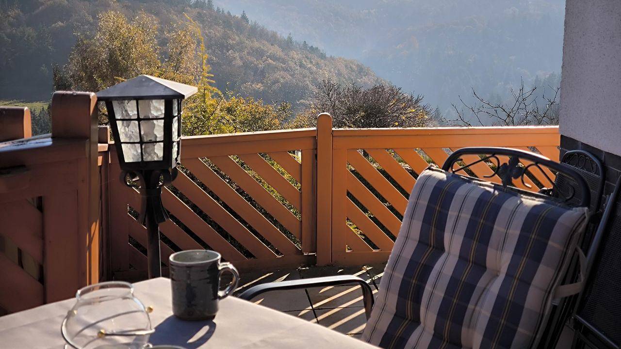 Geheel vakantieappartement, Vakantieappartement voor 2 personen met tuin in Osteifel