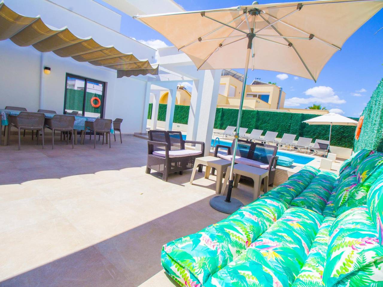 Ganze Ferienwohnung, Sonnige Villa mit Pool, Wlan und Klimaanlage in Can Picafort, Santa Margalida