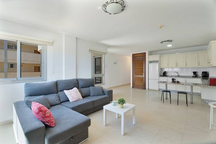 Ganze Wohnung, Urlaub 'Tu Alojamiento En Playa Paraiso' mit Meerblick, Privatem Pool und Wi-Fi in Playa Paraíso, Adeje