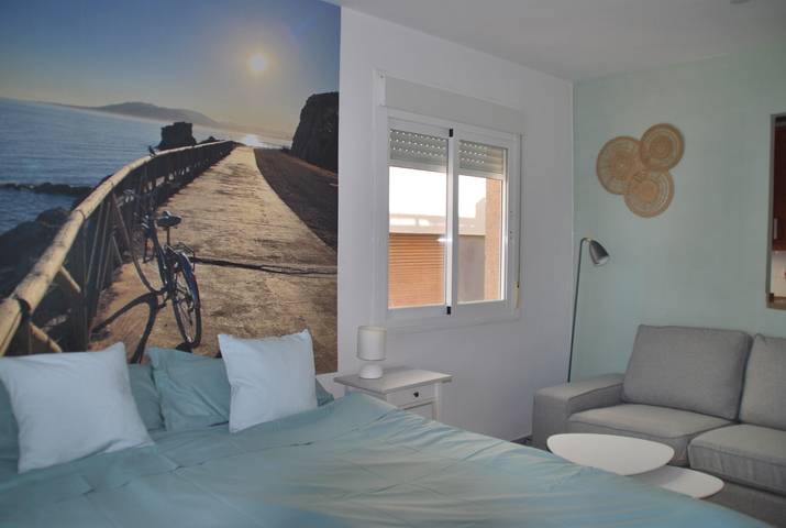 Apartamento "Estudio 2 Frente al mar" En la playa con vistas al mar in Playa Rincón de la Victoria, Rincón de la Victoria