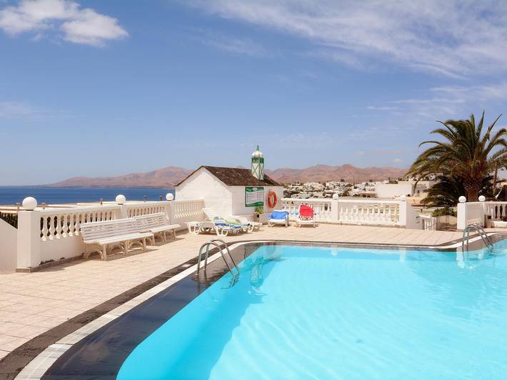 Entire holiday apartment, Apartment Solei Pdc Sea Views Share Pool wifi 8 in Puerto del Carmen, Tías