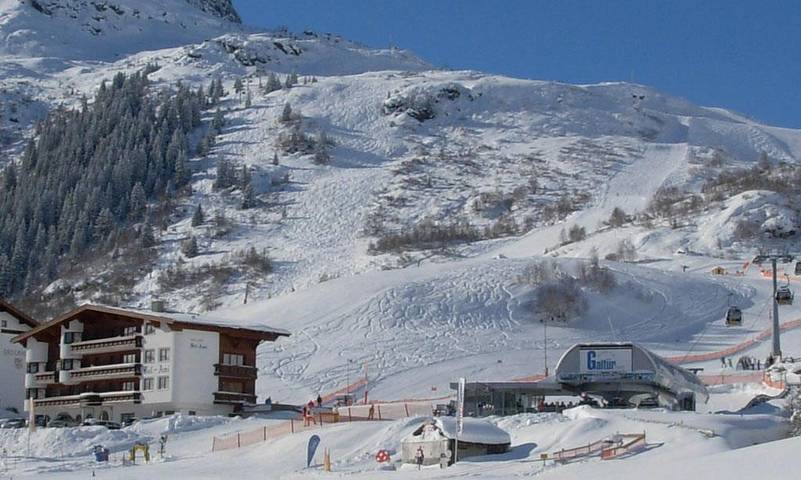 Gîte pour 3 personnes, avec balcon ainsi que jardin et sauna, adapté aux familles à Galtür - 3