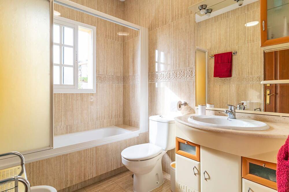 Gorgeous home in Rincon de la Victoria in La Cala del Moral, Rincón de la Victoria