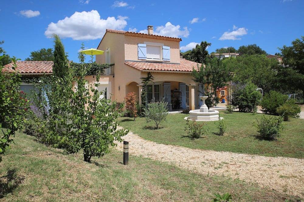 Appartement entier, Gite indépendant au 1er étage avec terrasse et accès privés. in Saint-Ambroix, Parc national des Cévennes